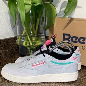 Reebok Classic Mens Sneakers